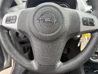 Opel Corsa 1.4-16V 66KW Automaat Airco Enjoy 5-Drs NAP picture 11