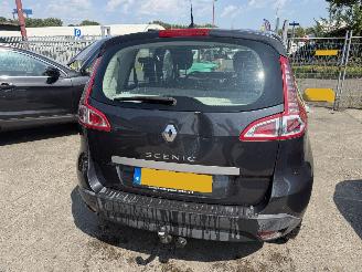 Renault Scenic 2.0 103KW Automaat Clima Navi Dynamique NAP picture 5
