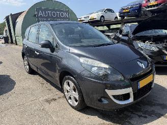 Renault Scenic 2.0 103KW Automaat Clima Navi Dynamique NAP picture 1