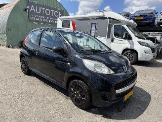 Peugeot 107 1.0-12V 50KW XR NAP picture 3