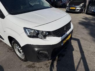 Peugeot Partner 1.5 Bluehdi 73KW Navi Airco Camera S&S L1 NAP picture 16
