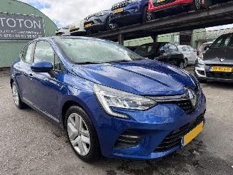 Auto incidentate Renault Clio 1.0 TCE 74KW Clima Led Zen 5-Drs NAP 2020/3