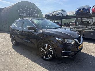 Nissan Qashqai 1.2 85KW Tekna Clima Navi Led Pano picture 2