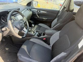 Nissan Qashqai 1.2 85KW Tekna Clima Navi Led Pano picture 7