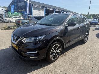 Voiture accidenté Nissan Qashqai 1.2 85KW Tekna Clima Navi Led Pano 2018/6