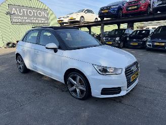 Unfallwagen Audi A1 1.0 TFSI 70KW Pano Navi Airco Sportback Proline 2015/11