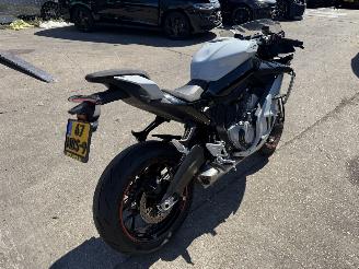 CFMoto  675SR-R 66KW Led Nieuw picture 9