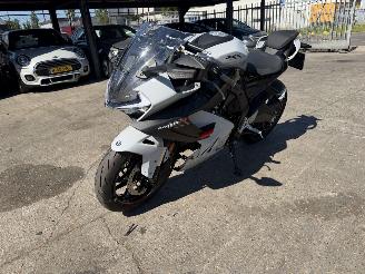 CFMoto  675SR-R 66KW Led Nieuw picture 4