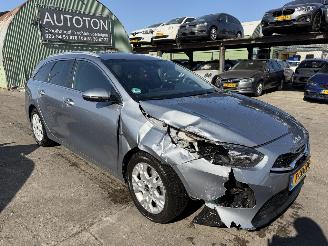 skadebil auto Kia Ceed 1.5 T-GDI 118KW Autom. DynamicPlusLine Navi Clima Led NAP 2023/8