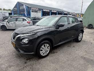 Vaurioauto  passenger cars Nissan Juke 1.0 DIG-T 84KW Clima Led Visia NAP 2021/11