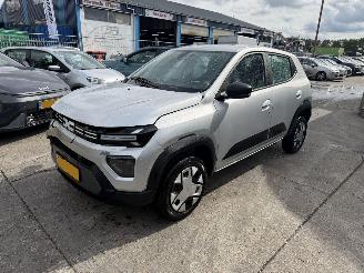 damaged passenger cars Dacia Spring 26.8 kWh 33KW Autom. Navi Clima Expression NAP 2024/11