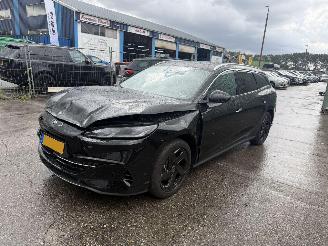 krockskadad bil auto BYD SEAL 6 Touring 1.5 DM-i Autom. Pano Clima Navi Led Hybrid 2025/10
