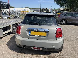 Mini One 1.2 Autom. 75KW Pano Navi Clima Business NAP picture 4