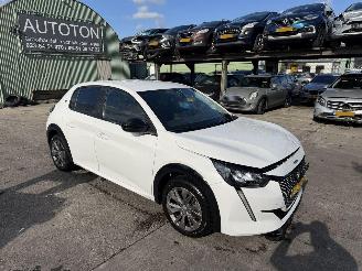 škoda osobní automobily Peugeot e-208 EV 50 kWh 100KW Autom. Clima Navi Led Active Pack 2023/6
