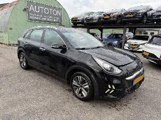 krockskadad bil auto Kia Niro 1.6 GDI Hybrid 77KW Autom. Clima Navi Camera Led Dynamicline NAP 2021/7