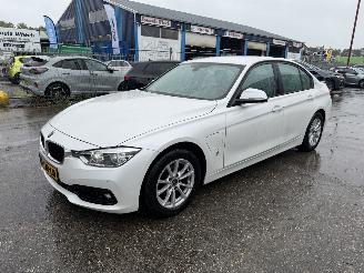 škoda osobní automobily BMW 3-serie 330e 135KW Hybrid Clima Navi Leer Led 2018/3