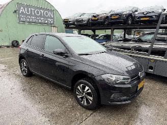 damaged passenger cars Volkswagen Polo 1.0 TSI 70KW DSG Clima Navi Highline R 5-Drs Virt. Dash 2020/1