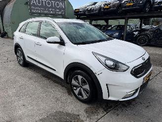Coche accidentado Kia Niro 1.6 GDI Hybrid Clima Navi Camera Led DynamicLine NAP 2018/5