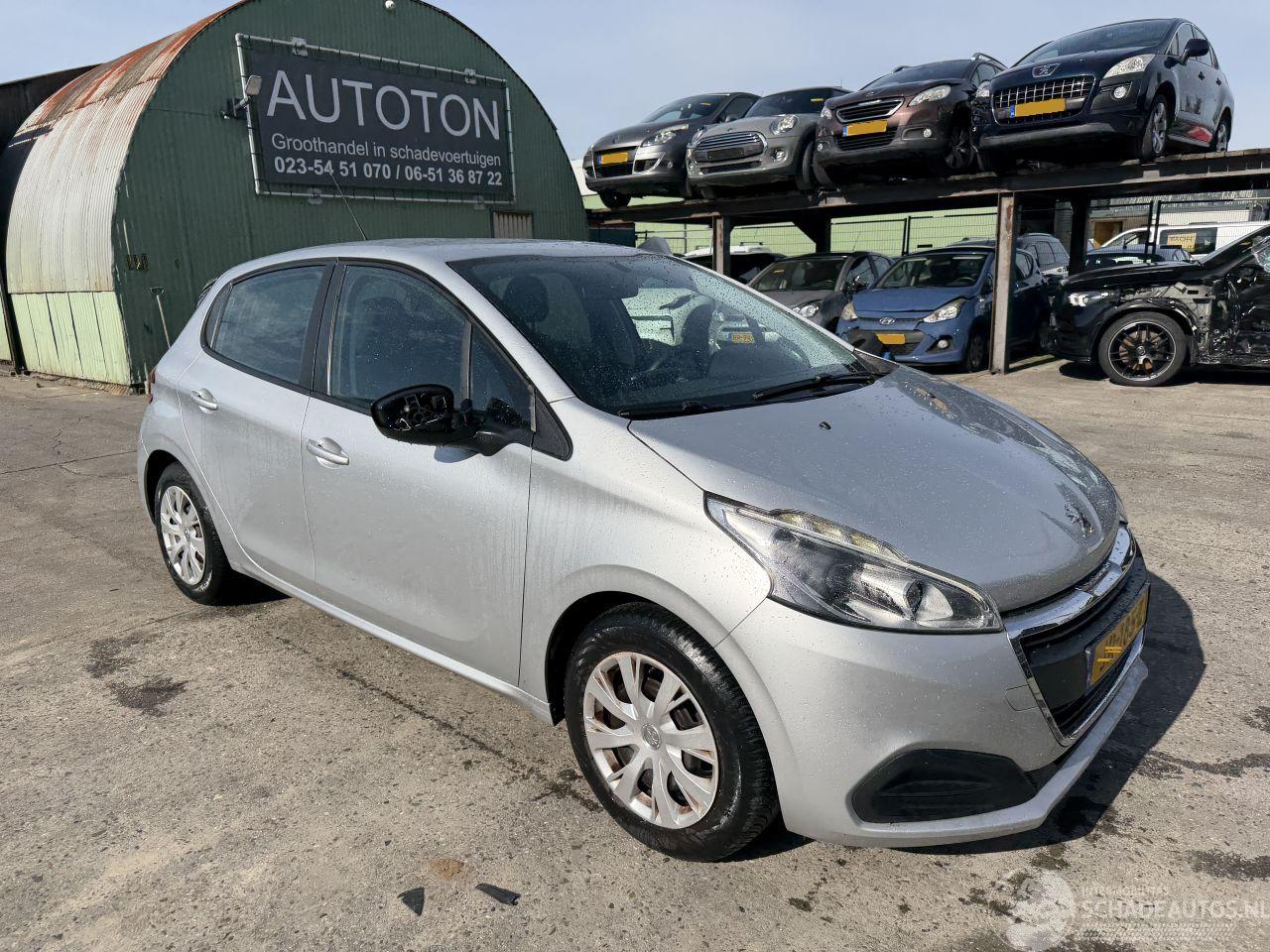 Peugeot 208 1.2 60KW Active Navi Airco 5-Drs
