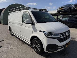 krockskadad bil bedrijf Volkswagen Transporter 2.0 TDI 110KW Bulli DSG Clima Navi Led Xenon 2xSchuifdeur 2020/2