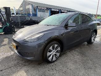 damaged passenger cars Tesla Model Y 75 kWh Long Range AWD 258KW Pano Clima Navi 2022/3