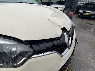 Renault Captur 0.9 TCe Dynamique picture 12