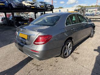 Mercedes E-klasse 300 e 155KW Hybrid AMG Autom. Sfeerverlichting Clima Navi Led Xenon NAP picture 5