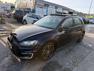 damaged passenger cars Volkswagen Golf 1.4 GTE 110KW Pano Clima Navi Led NAP 2015/12