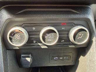 Dacia Jogger HYBRID  7 SEATER picture 20