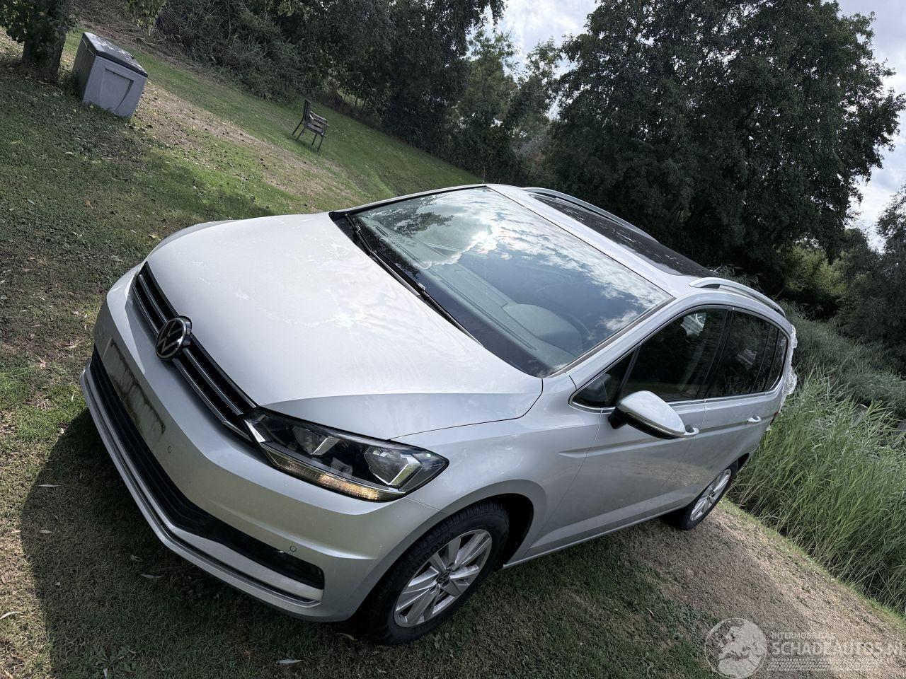 Volkswagen Touran HIGHLINE