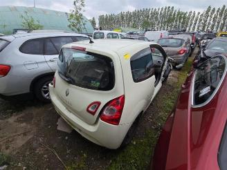 Renault Twingo Twingo II (CN), Hatchback 3-drs, 2007 / 2014 1.5 dCi 75 FAP picture 6