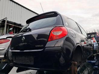 Renault Clio Clio III (BR/CR), Hatchback, 2005 / 2014 1.6 16V picture 2