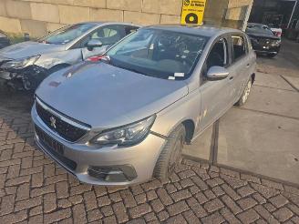 Vrakbiler auto Peugeot 308 308 (L3/L8/LB/LH/LP), Hatchback 5-drs, 2013 / 2021 1.5 BlueHDi 130 2018/1