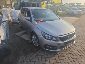 Peugeot 308 308 (L3/L8/LB/LH/LP), Hatchback 5-drs, 2013 / 2021 1.5 BlueHDi 130 picture 2