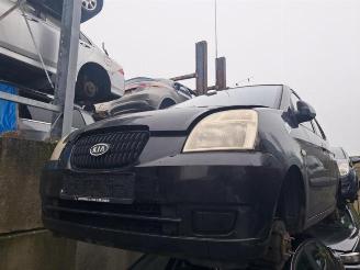 Coche siniestrado Kia Picanto Picanto (BA), Hatchback, 2004 / 2011 1.0 12V 2004/11