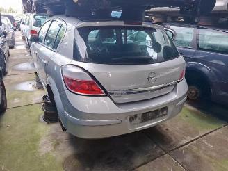 Vrakbiler auto Opel Astra Astra H (L48), Hatchback 5-drs, 2004 / 2010 1.6 16V Twinport 2005/11