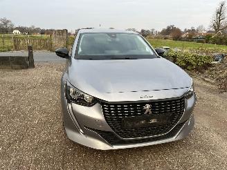 Peugeot 208 1.2 Allure picture 3