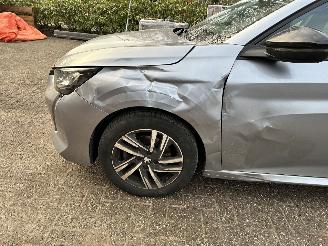 Peugeot 208 1.2 Allure picture 12