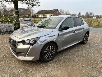 Coche accidentado Peugeot 208 1.2 Allure 2022/6