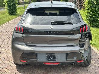 Peugeot 208 Allure picture 3