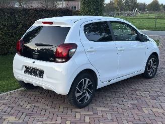 Peugeot 108 Allure picture 8