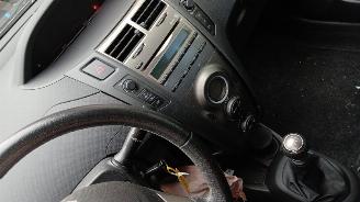 Toyota Yaris Yaris II (P9) Hatchback 1.33 16V Dual VVT-I (1NRFE) [74kW]  (11-2008/1=
2-2011) picture 2