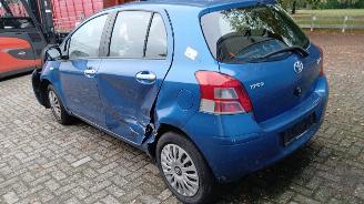 Toyota Yaris Yaris II (P9) Hatchback 1.33 16V Dual VVT-I (1NRFE) [74kW]  (11-2008/1=
2-2011) picture 4