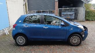 Toyota Yaris Yaris II (P9) Hatchback 1.33 16V Dual VVT-I (1NRFE) [74kW]  (11-2008/1=
2-2011) picture 3