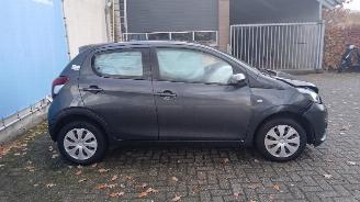 Peugeot 108 108 Hatchback 1.0 12V (1KRFE(CFB)) [51kW]  (05-2014/...) picture 8