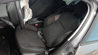 Peugeot 2008 2008 (CU) MPV 1.2 Vti 12V PureTech 82 (EB2F(HMZ)) [60kW]  (03-2013/12-=
2018) picture 8