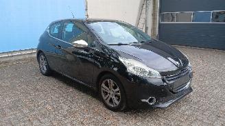 Peugeot 208 208 I (CA/CC/CK/CL) Hatchback 1.2 Vti 12V PureTech 82 (EB2F(HMZ)) [60k=
W]  (03-2012/12-2019) picture 12