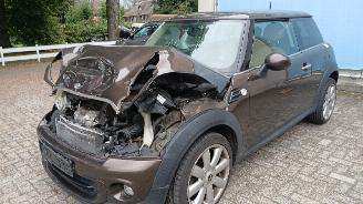 Mini Mini Mini (R56) Hatchback 1.6 16V One (N16-B16A) [55kW]  (03-2010/11-2013) picture 2