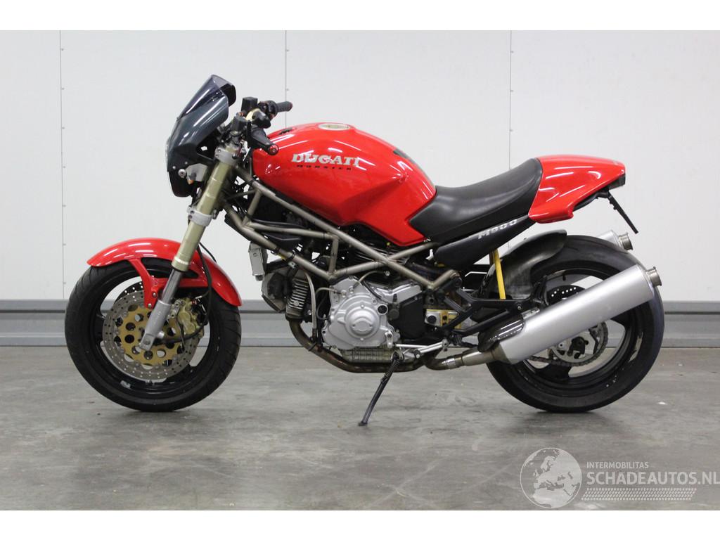 Ducati  M 900 MONSTER