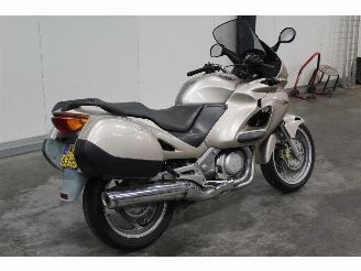 Honda NTV 650 Deauville picture 4